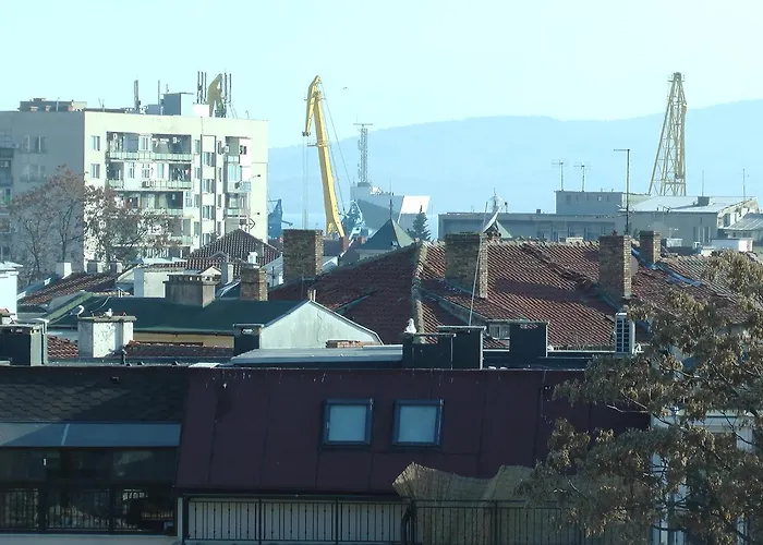 Appartement Center , Modern And Quiet