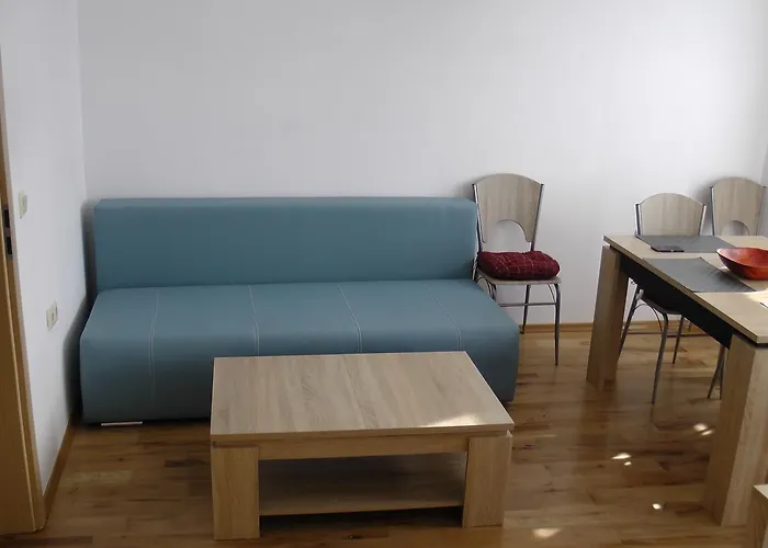 Appartement Center , Modern And Quiet