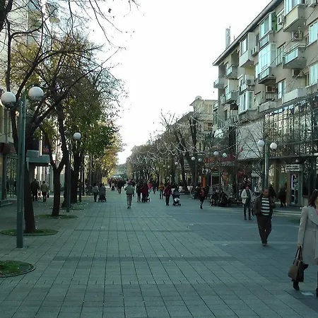 Apartment Center , Modern And Quiet