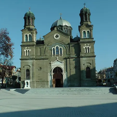 Center , Modern And Quiet