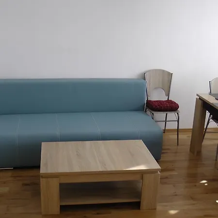 Apartment Center , Modern And Quiet