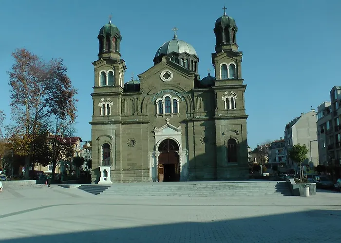 Center , Modern And Quiet