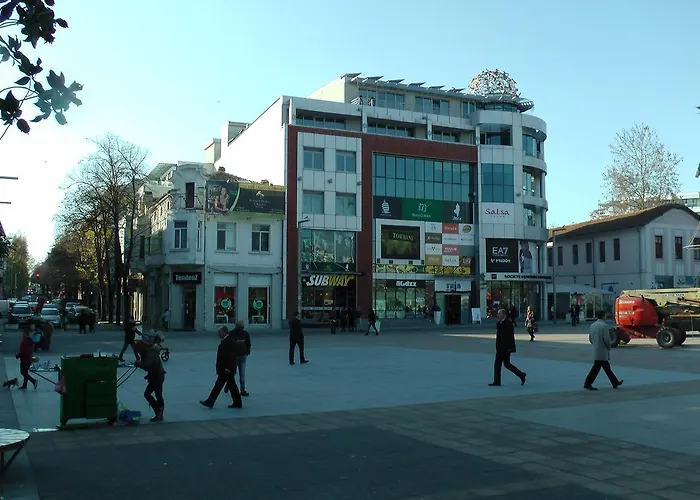 Апартаменты Center , Modern And Quiet *